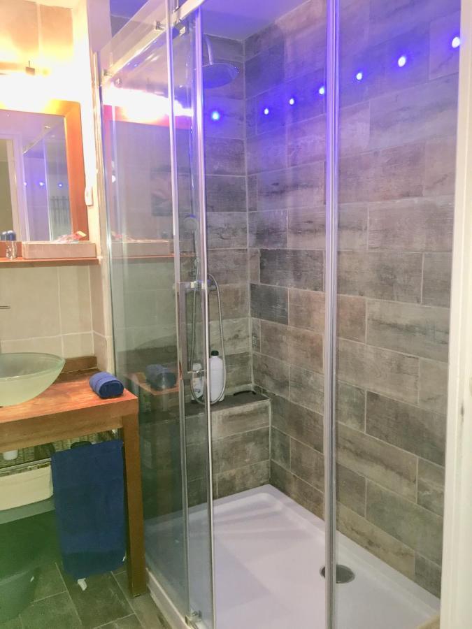 Luxurious In 450 M Of The Sea Apartment Nice